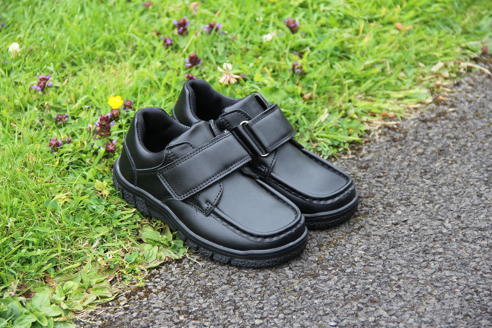 Boys Skyrocket school shoes in black