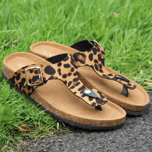 Womens Flat Sandals - Leopard Print Toe Post