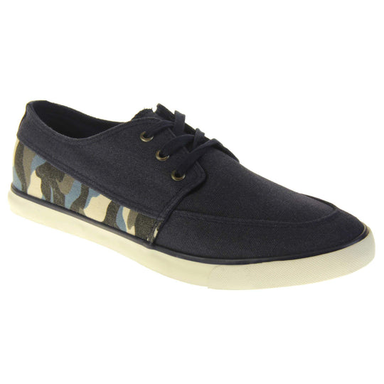 Mens camouflage pumps. Navy blue canvas upper with blue camo strip around the heel. Navy laces. White synthetic sole and dark textile lining. Right foot at an angle