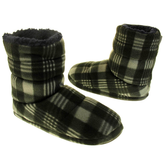 Mens grey slippers boots. Slipper boots with a soft grey fabric upper with black check. With a firm black synthetic sole with grip to the base. Black faux fur lining. Both feet at a slight angle, facing top to tail.